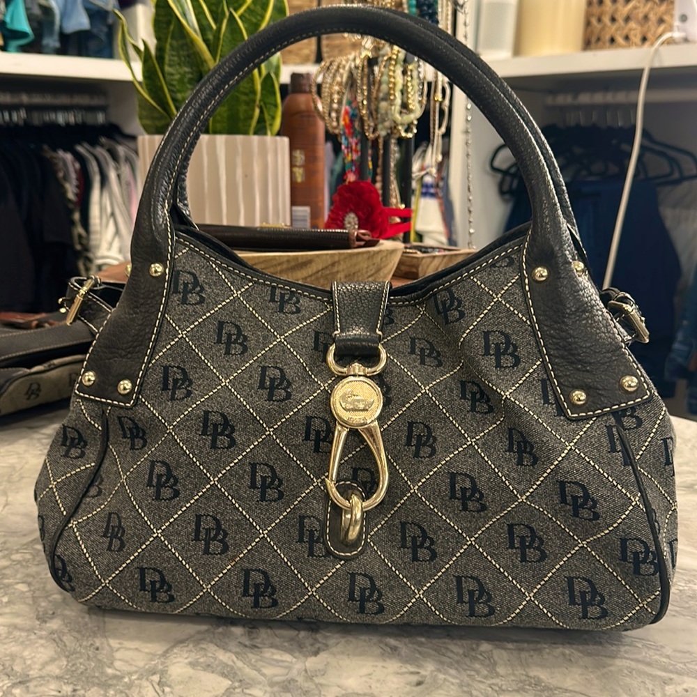 Dooney and Bourke Hand Bag